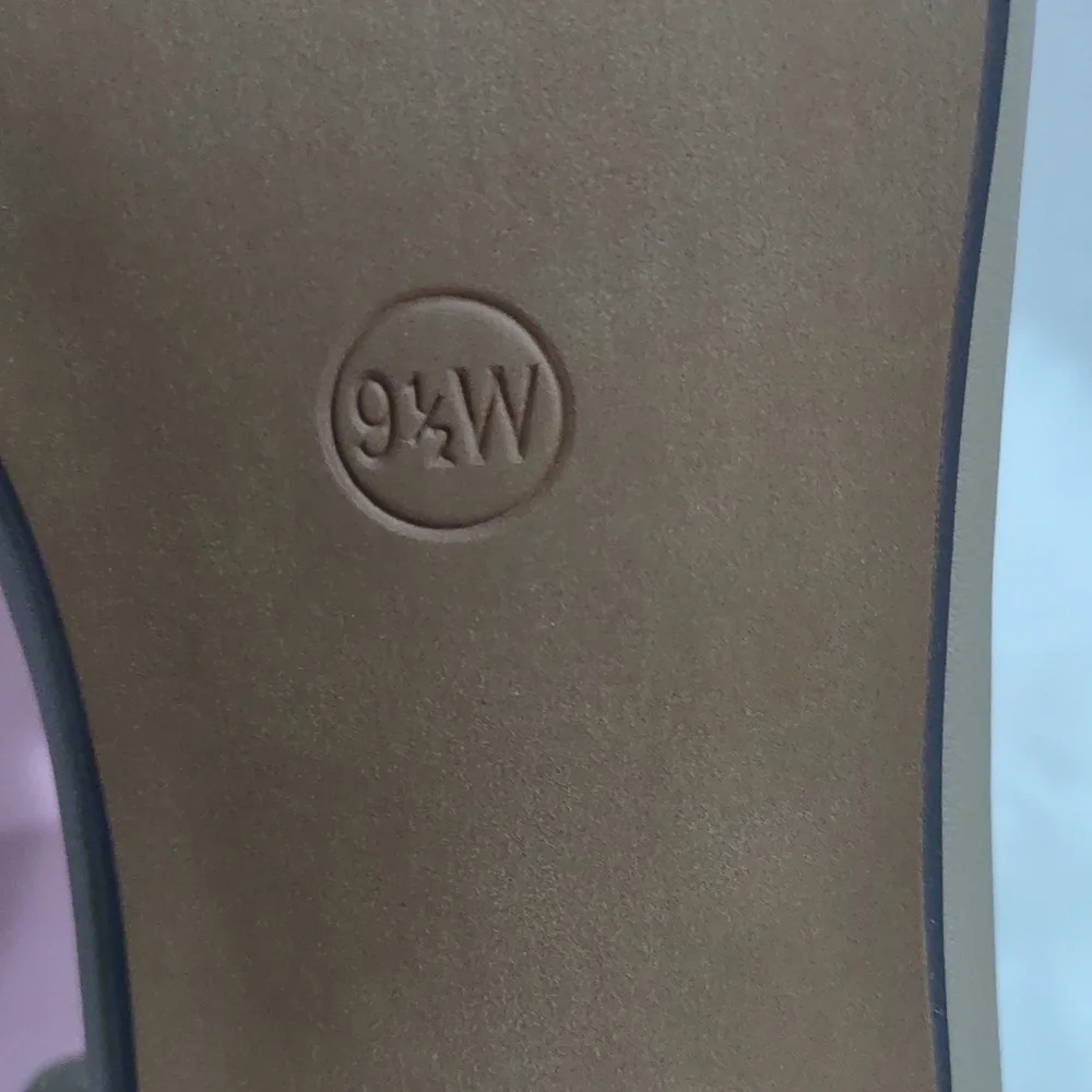Amazon Essentials Sandals. - Picture 12 of 12